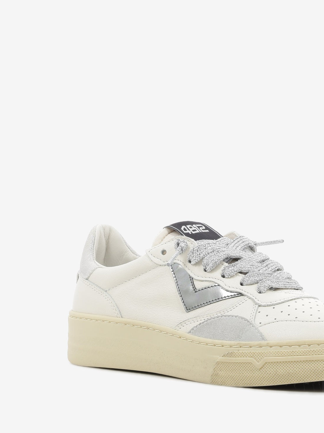 4B12 - Sneaker Hyper D4005 Inox